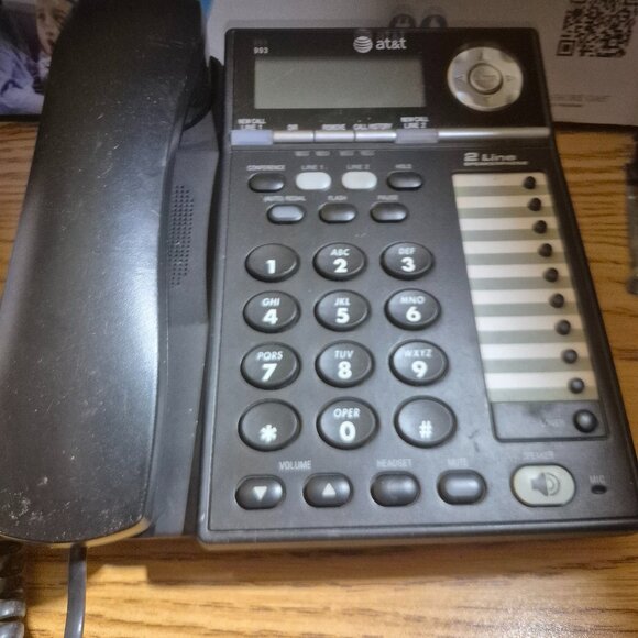 AT&T 2-Line Speakerphone - Picture 1 of 8